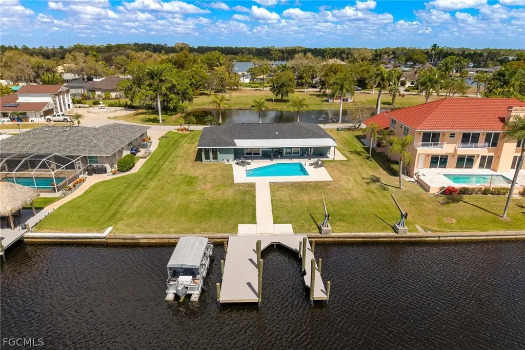 13413 Mini Way Fort Myers FL 33905