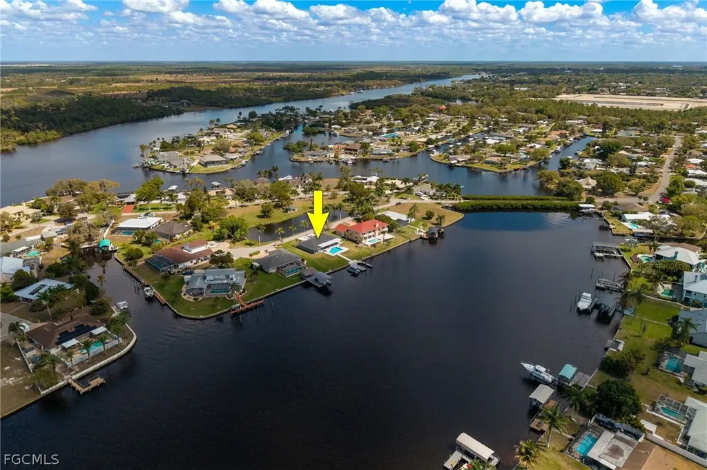 13413 Mini Way Fort Myers FL 33905