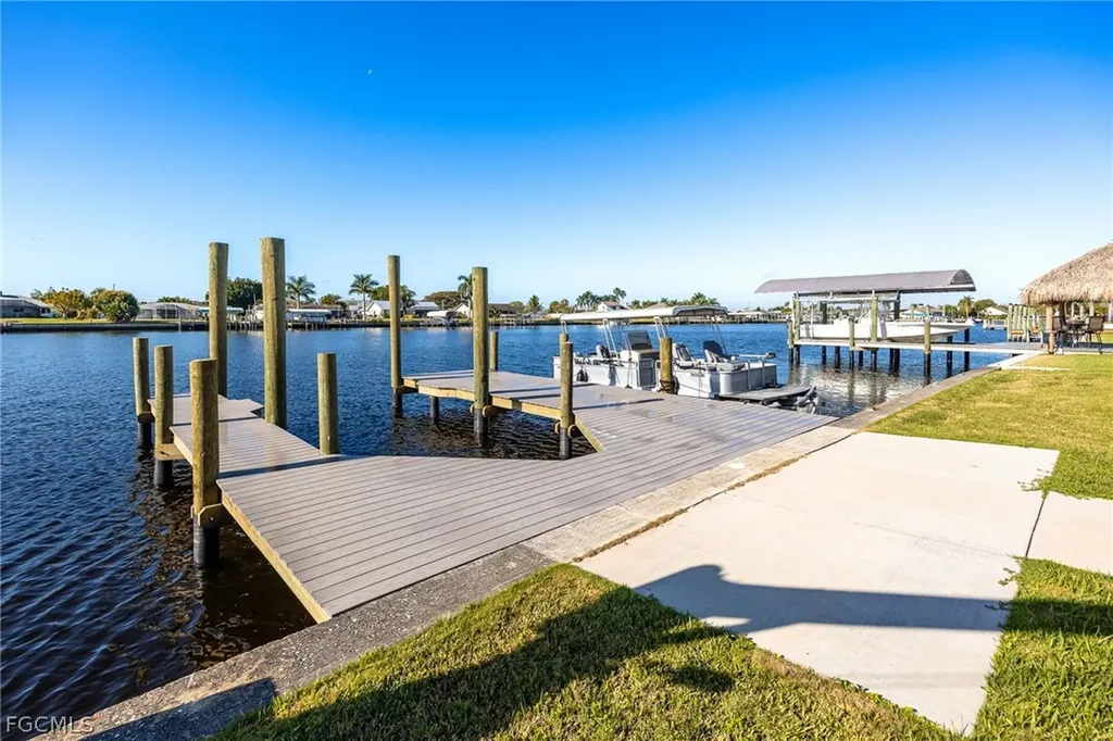13413 Mini Way Fort Myers FL 33905