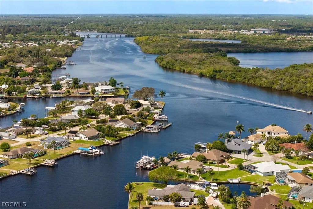 13413 Mini Way Fort Myers FL 33905