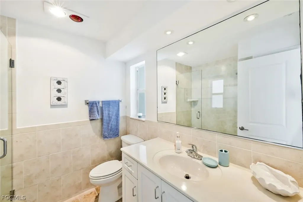 2302 SE 28th Street Cape Coral FL 33904