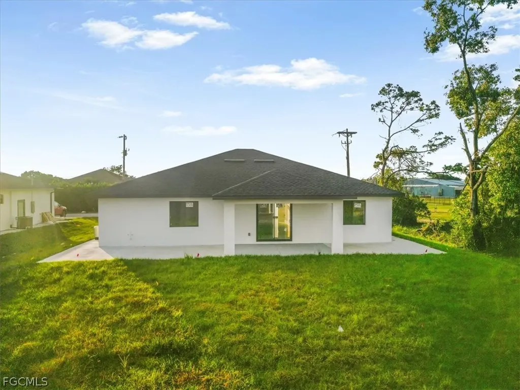 541 Chalet Avenue S Lehigh Acres FL 33974