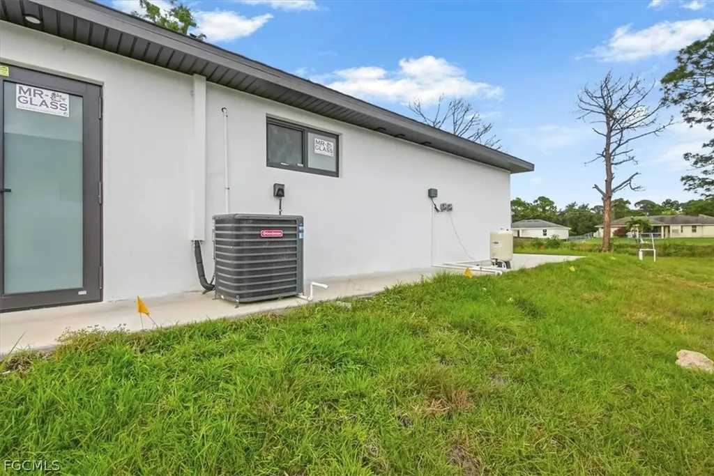 541 Chalet Avenue S Lehigh Acres FL 33974