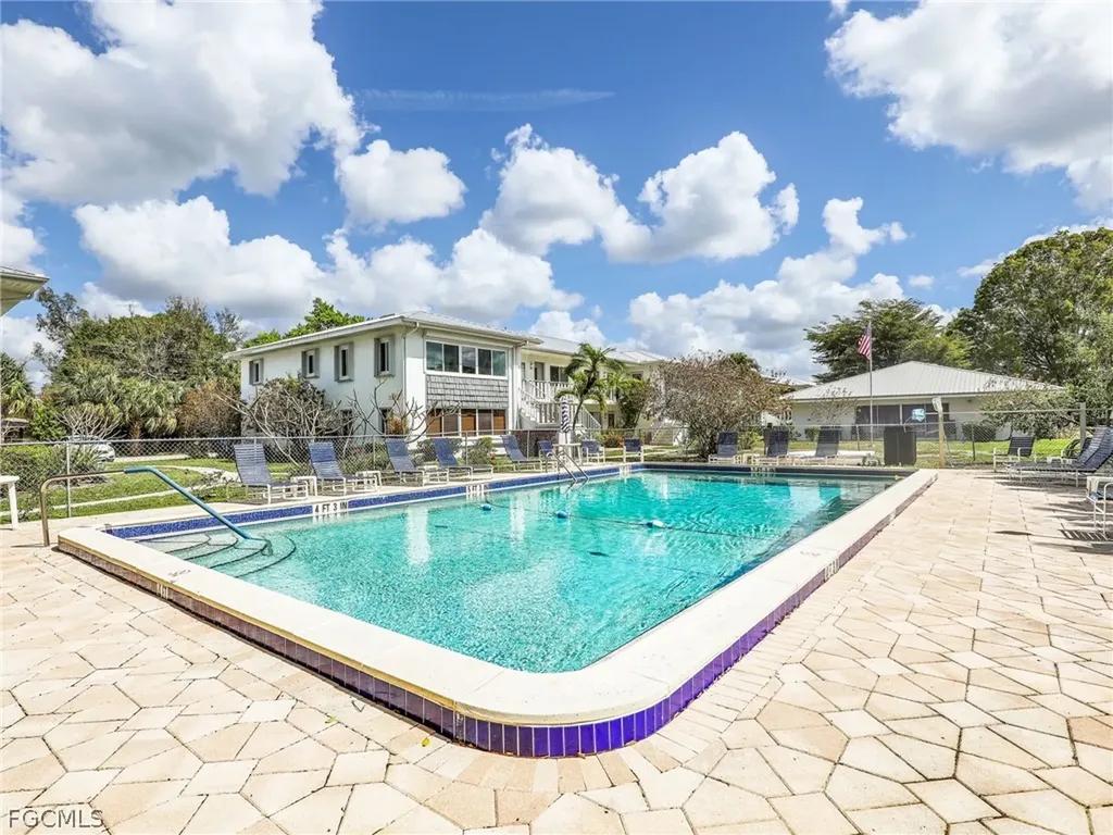 431 Van Buren Street Fort Myers FL 33916