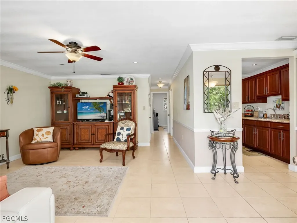 431 Van Buren Street Fort Myers FL 33916