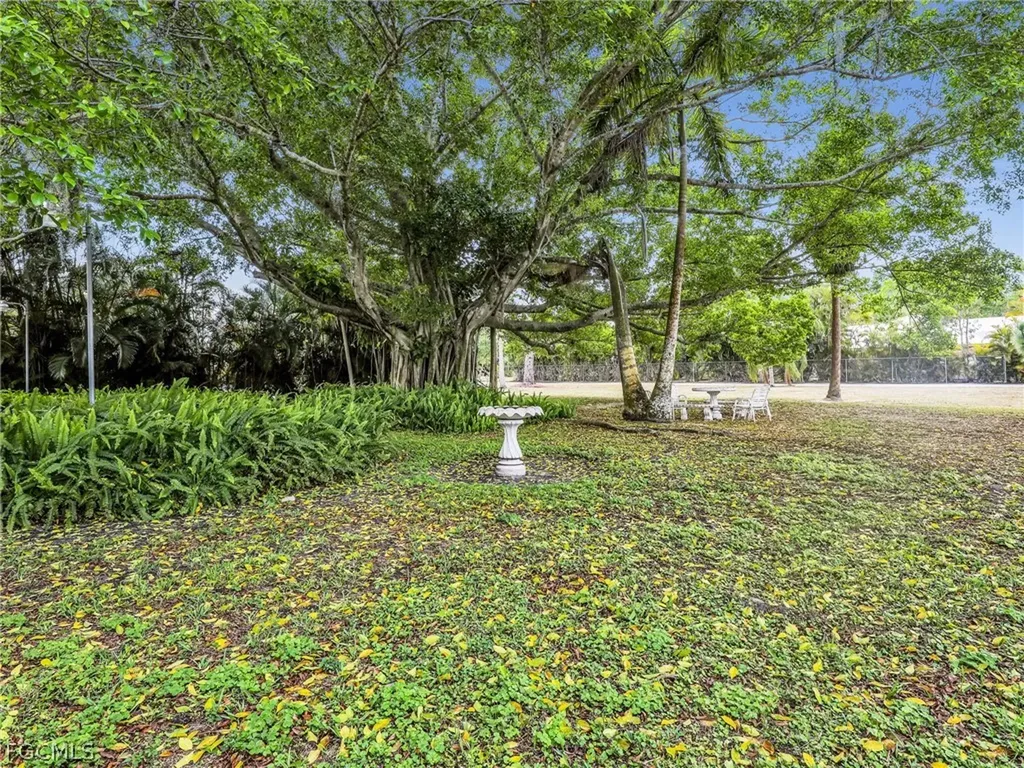 431 Van Buren Street Fort Myers FL 33916