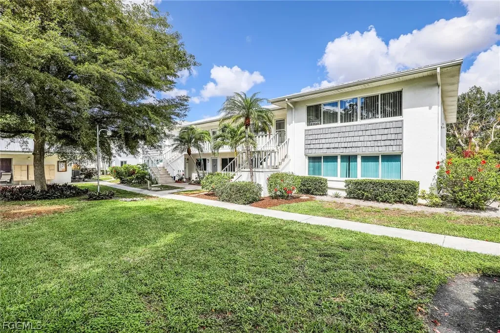 431 Van Buren Street Fort Myers FL 33916