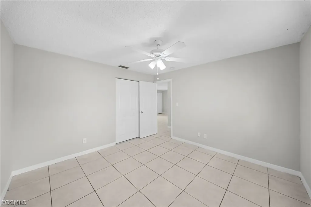 5537 10th Avenue Fort Myers FL 33907