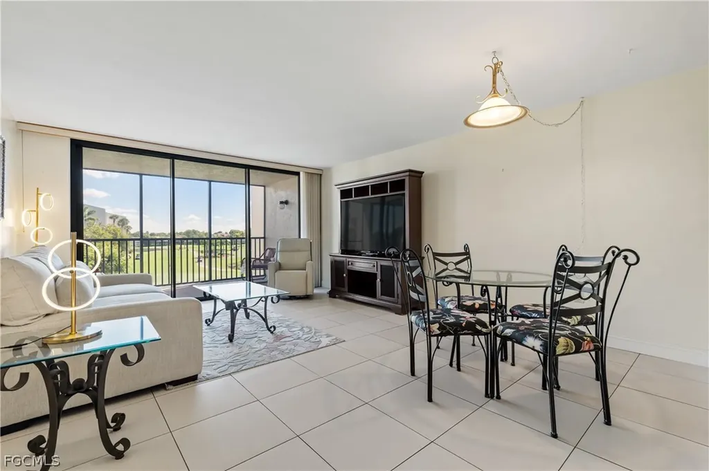4160 Steamboat Bend E Fort Myers FL 33919