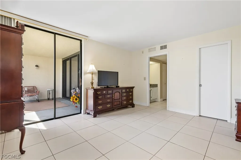 4160 Steamboat Bend E Fort Myers FL 33919