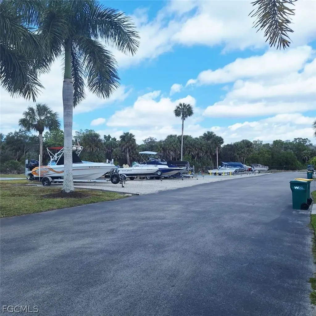9 Pearl Drive Naples FL 34114