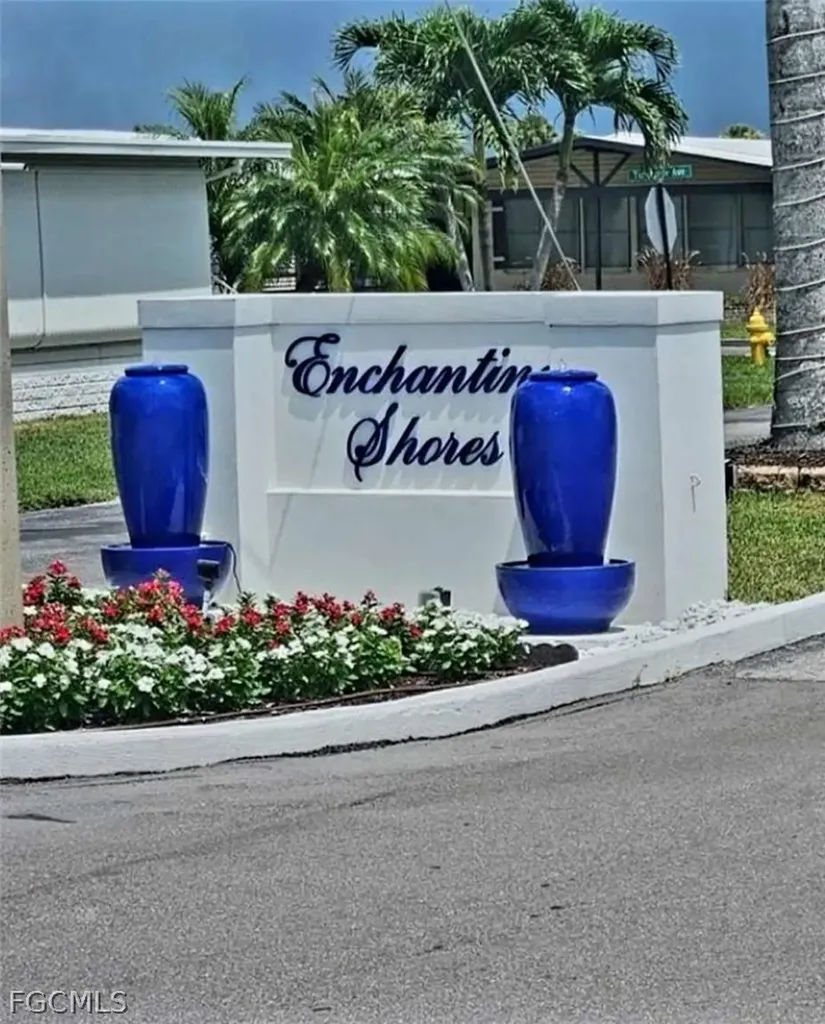 9 Pearl Drive Naples FL 34114
