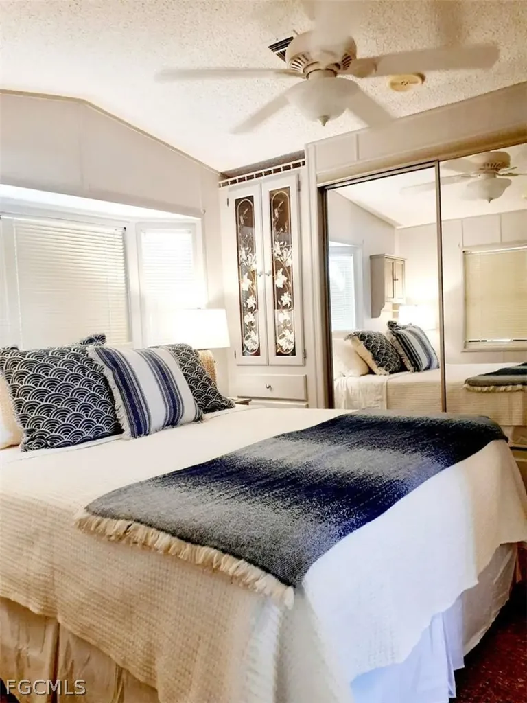 9 Pearl Drive Naples FL 34114