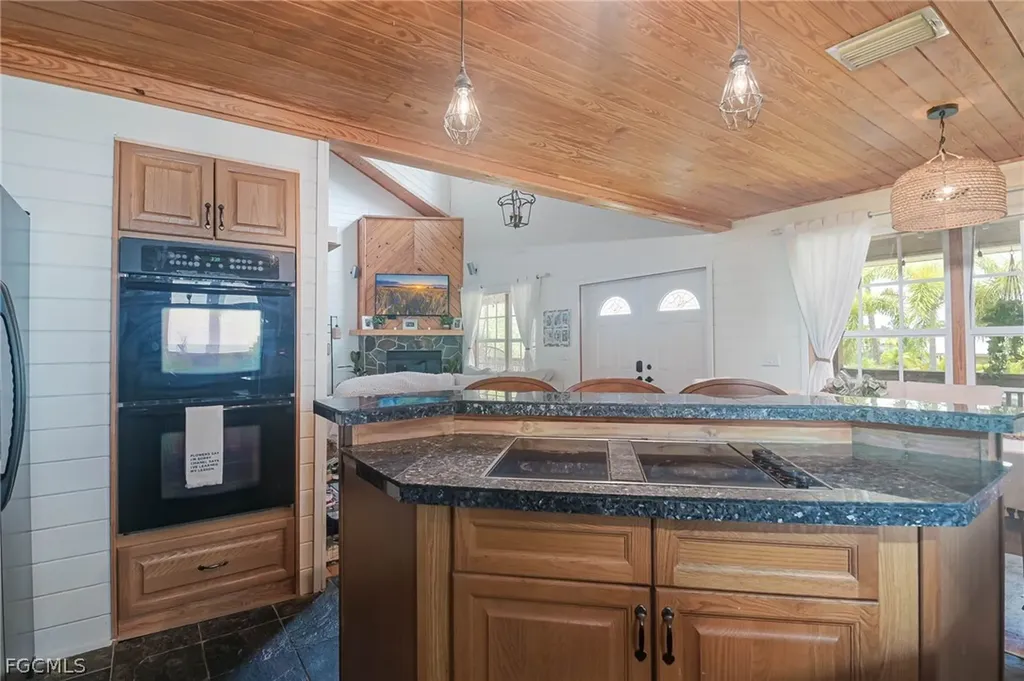 20325 Idlewood Road North Fort Myers FL 33917