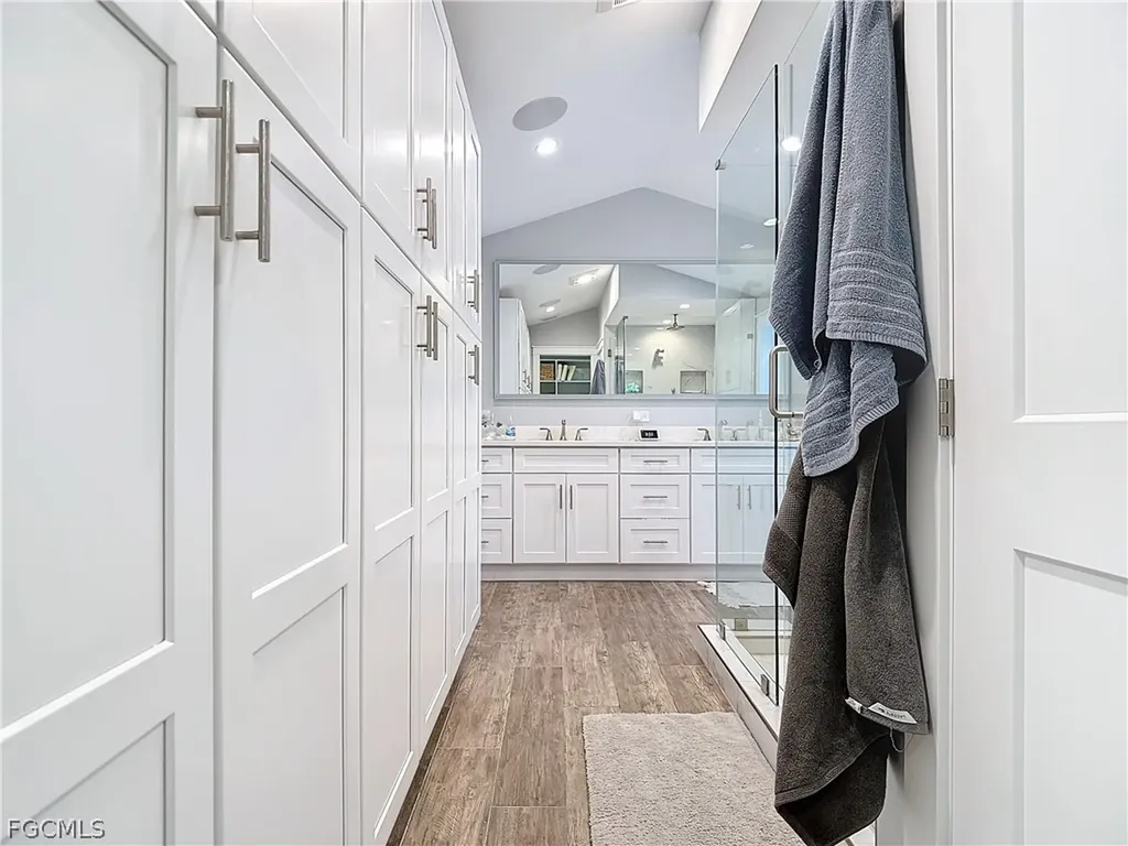 750 Periwinkle Way Sanibel FL 33957