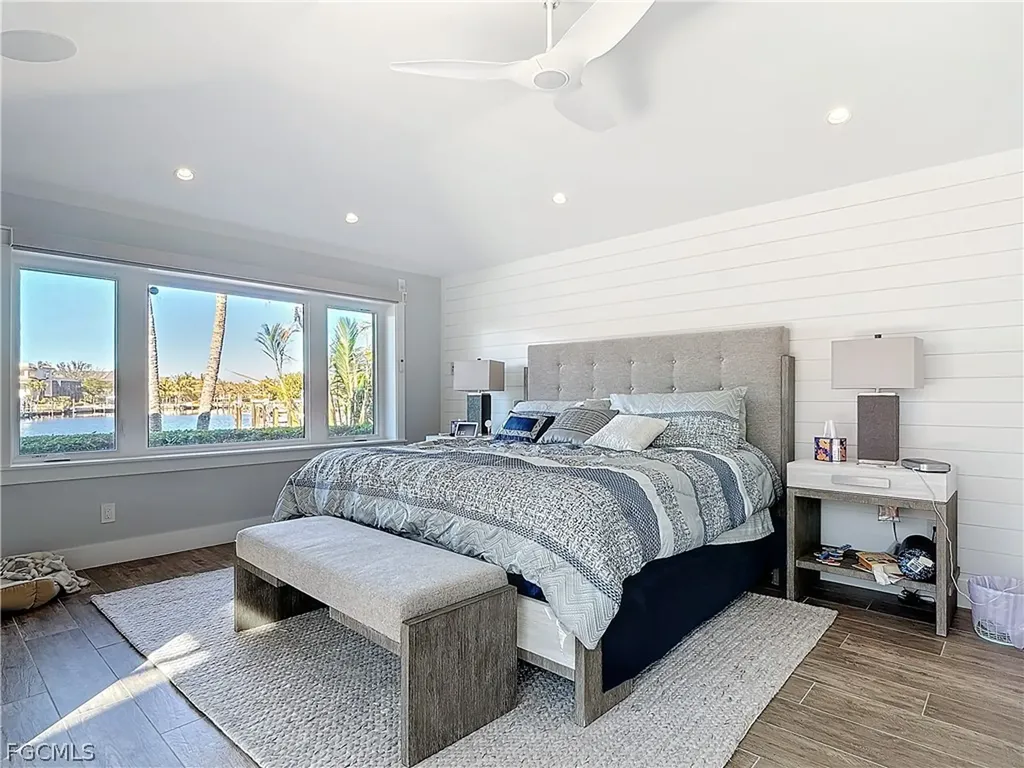 750 Periwinkle Way Sanibel FL 33957