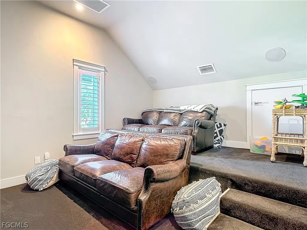 750 Periwinkle Way Sanibel FL 33957
