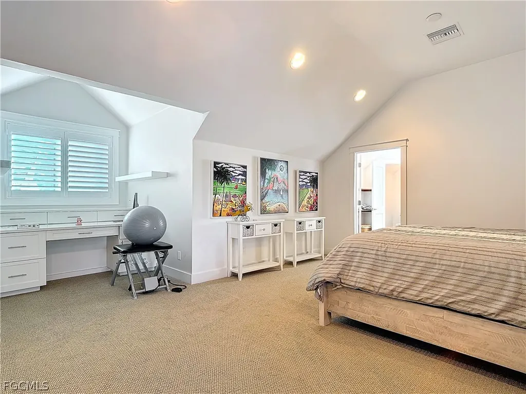 750 Periwinkle Way Sanibel FL 33957