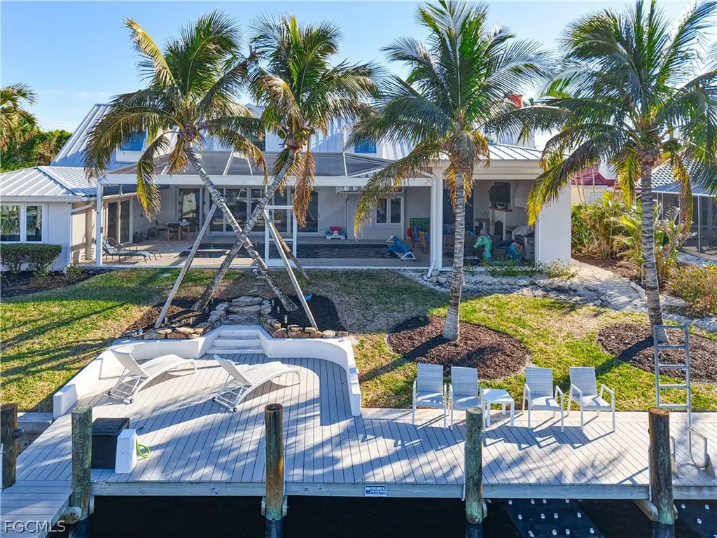 750 Periwinkle Way Sanibel FL 33957
