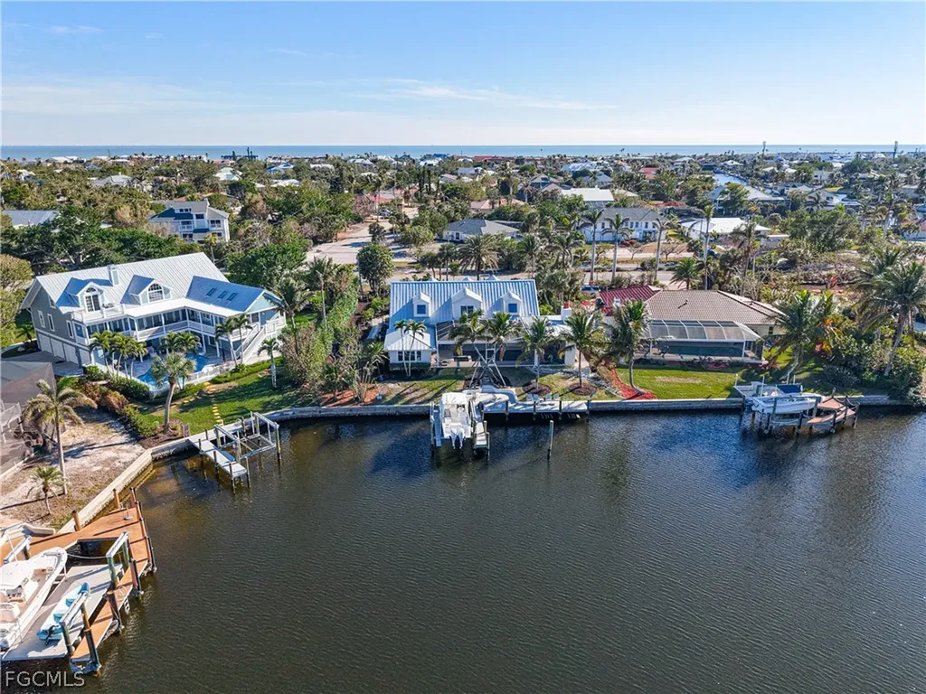 750 Periwinkle Way Sanibel FL 33957
