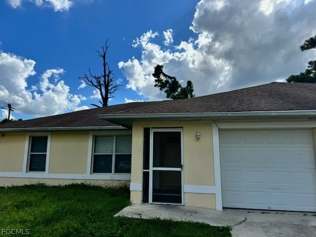 5321 30th Street SW Lehigh Acres FL 33973