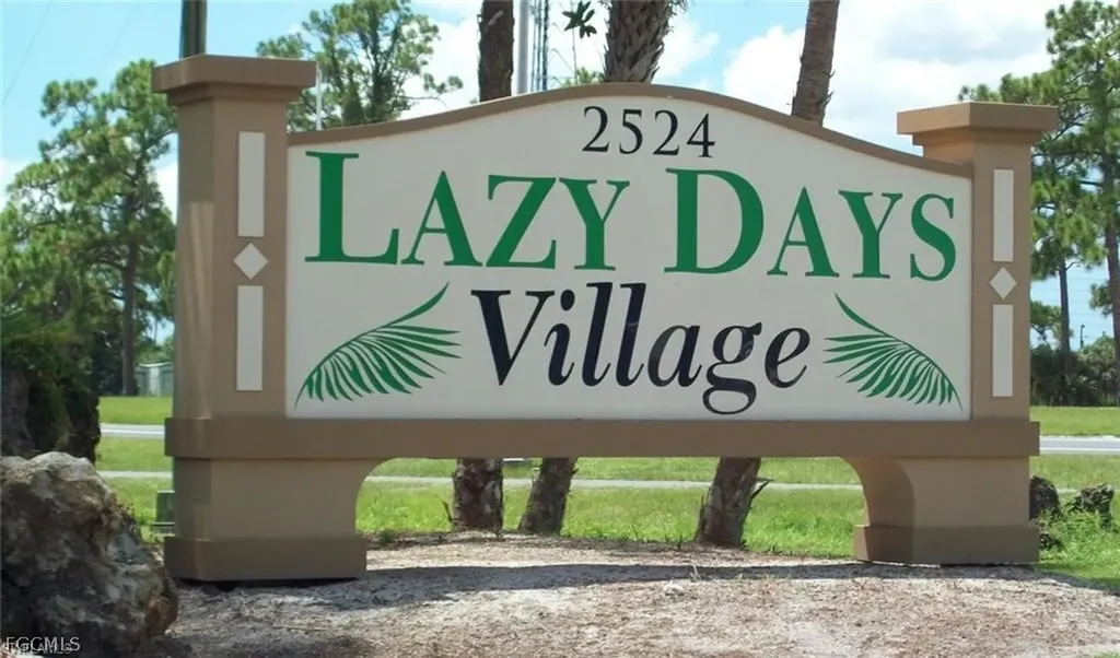 561 Winning Way North Fort Myers FL 33917