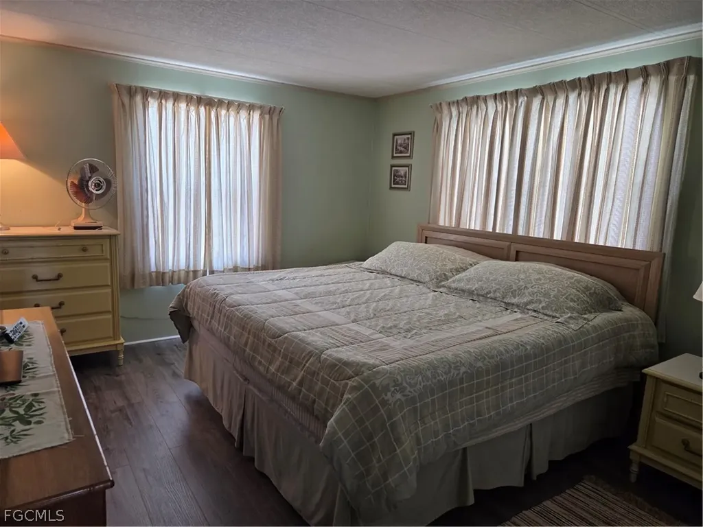 561 Winning Way North Fort Myers FL 33917