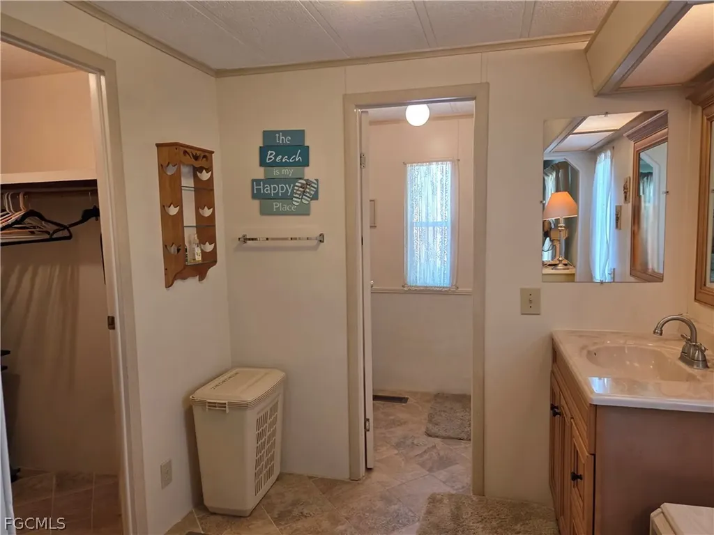 561 Winning Way North Fort Myers FL 33917