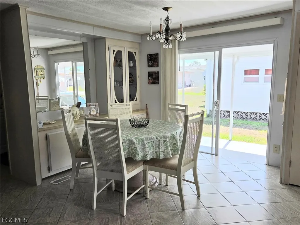 561 Winning Way North Fort Myers FL 33917