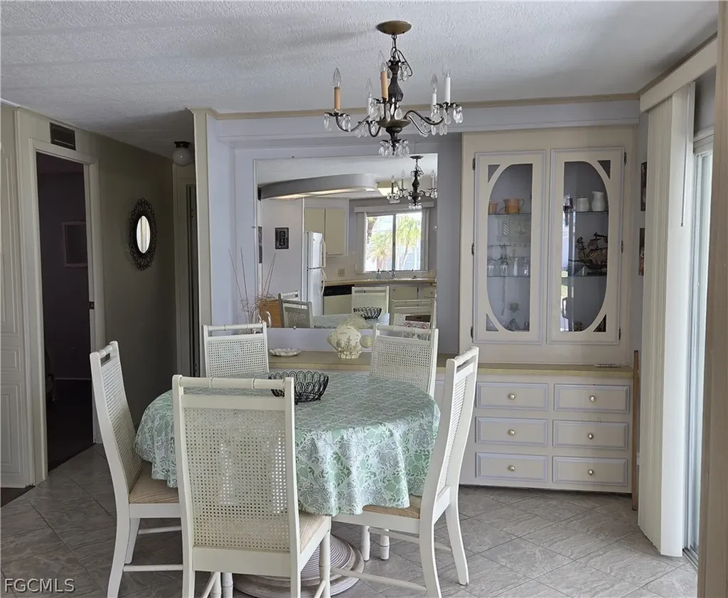 561 Winning Way North Fort Myers FL 33917