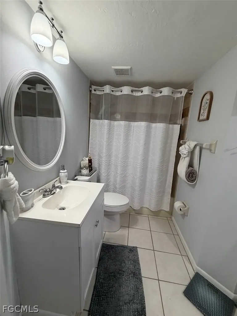 618 Gerald Avenue Lehigh Acres FL 33936