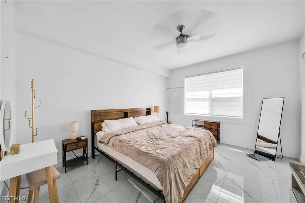1024 Mainsail Drive Naples FL 34114