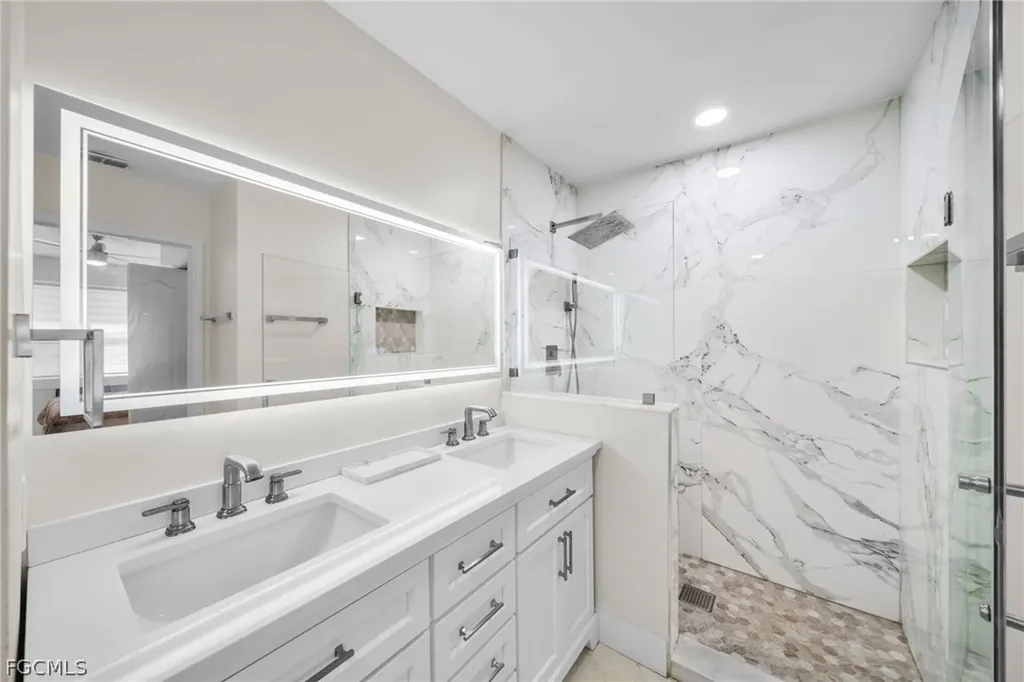 1024 Mainsail Drive Naples FL 34114