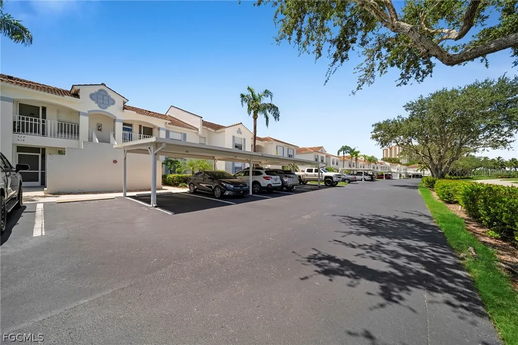 1024 Mainsail Drive Naples FL 34114
