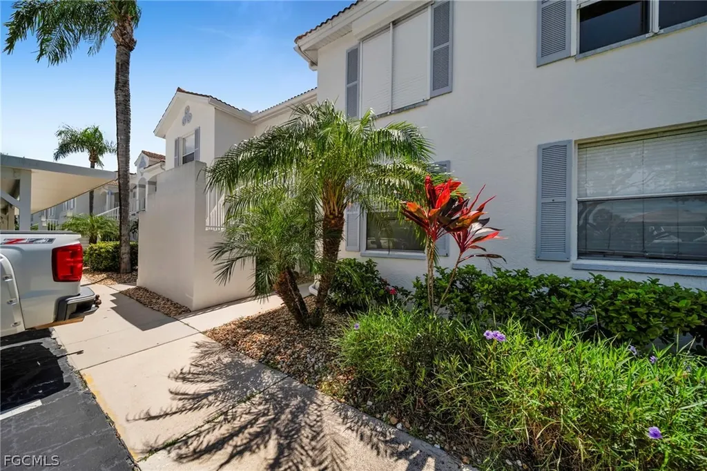 1024 Mainsail Drive Naples FL 34114