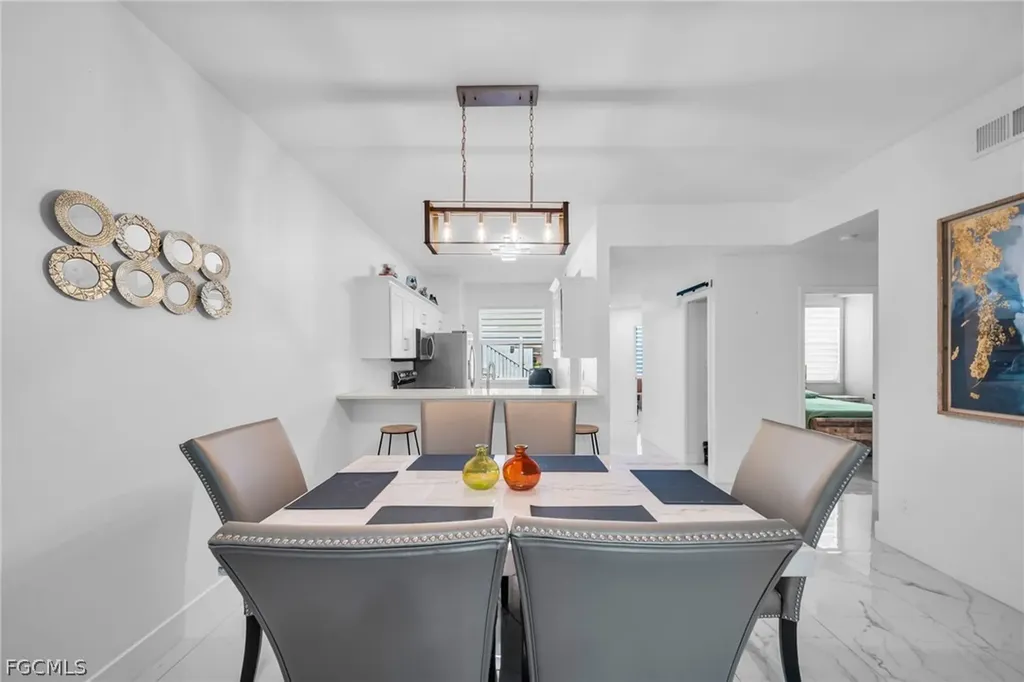 1024 Mainsail Drive Naples FL 34114
