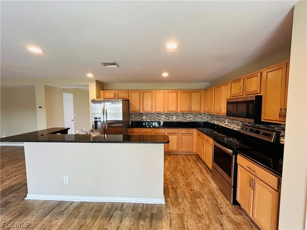 18270 Pine Nut Court Lehigh Acres FL 33972