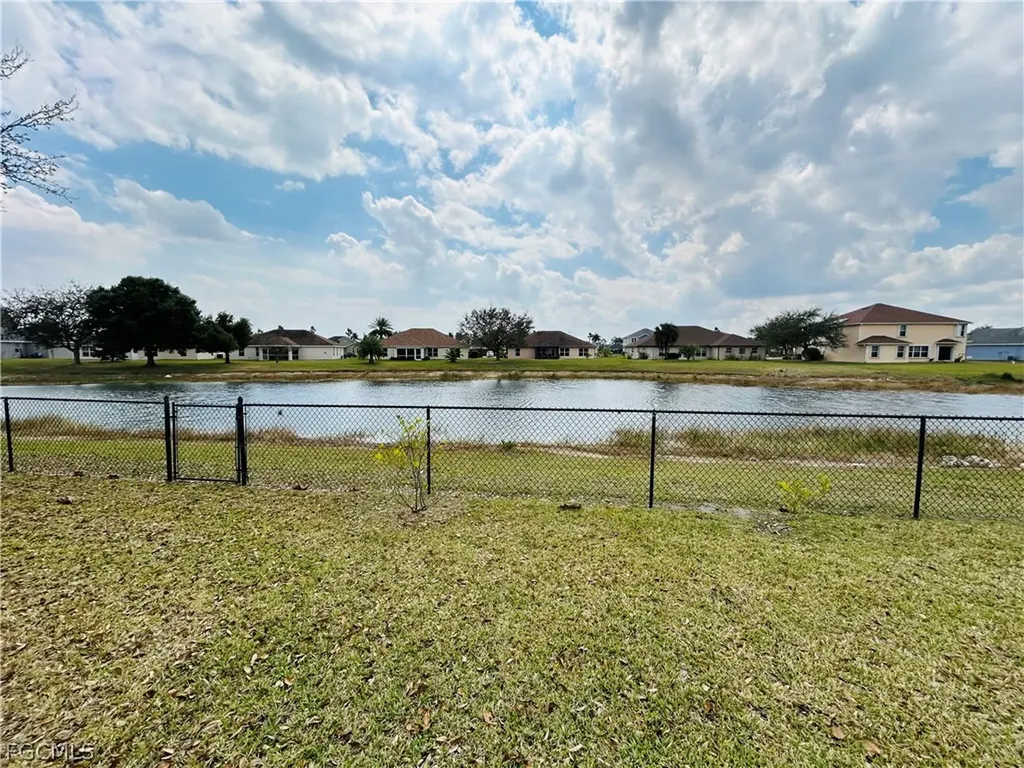 18270 Pine Nut Court Lehigh Acres FL 33972