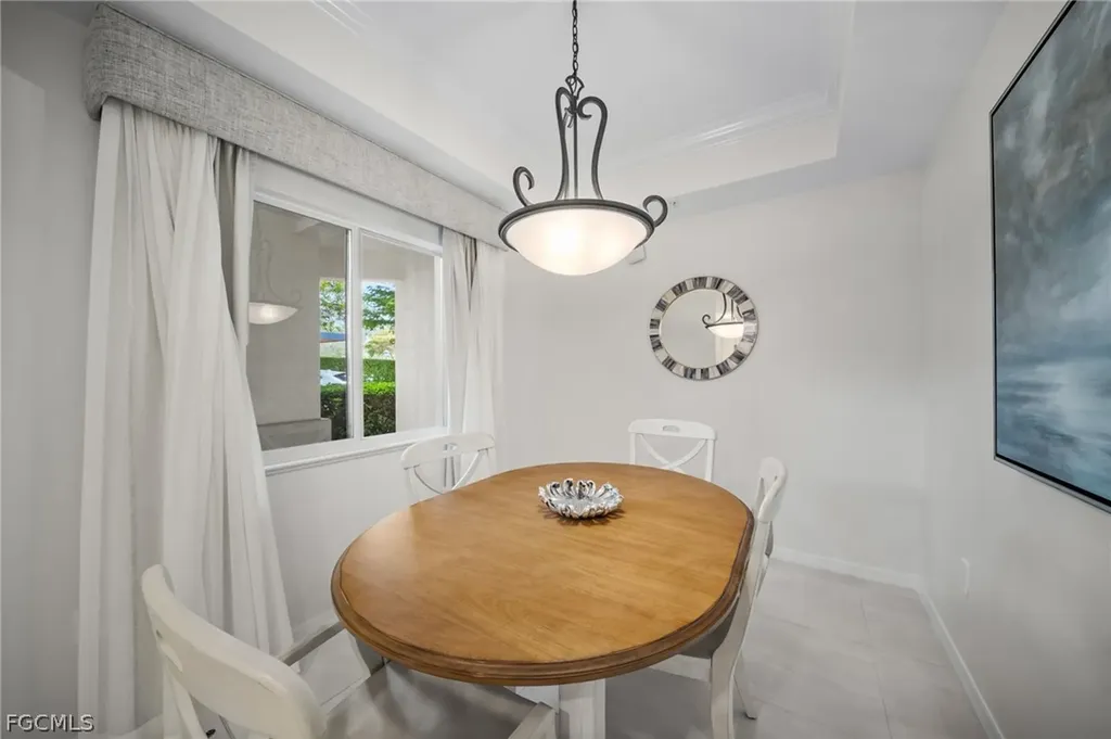 221 9th Street S Naples FL 34102