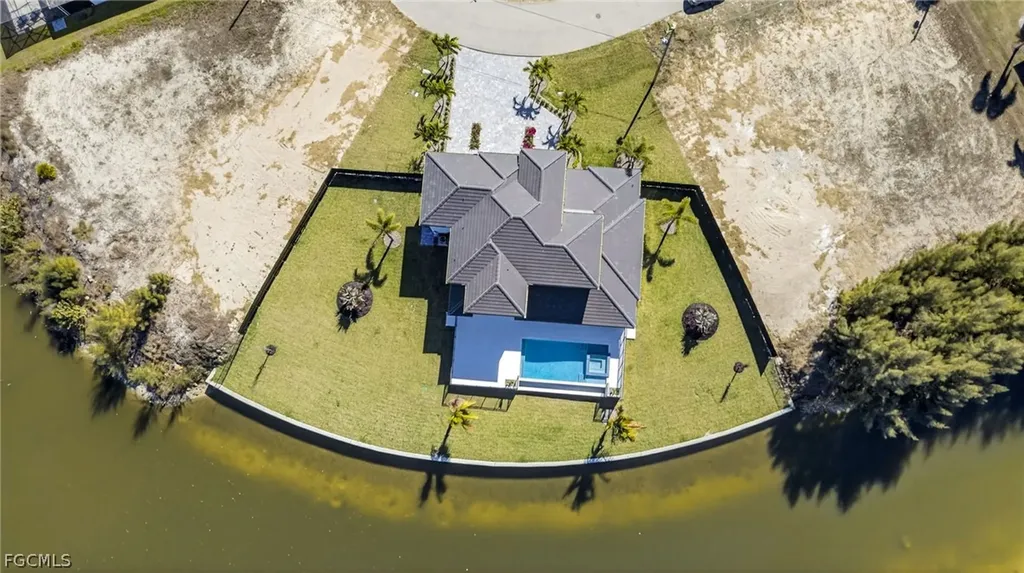 2822 SW 17th Avenue Cape Coral FL 33914