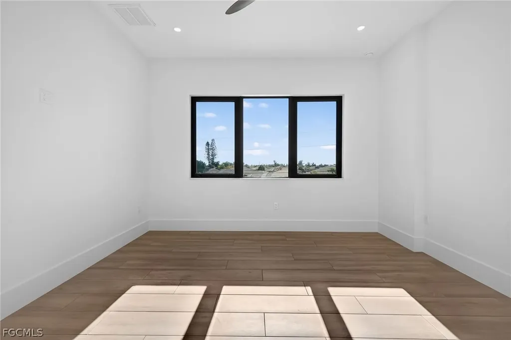 2822 SW 17th Avenue Cape Coral FL 33914
