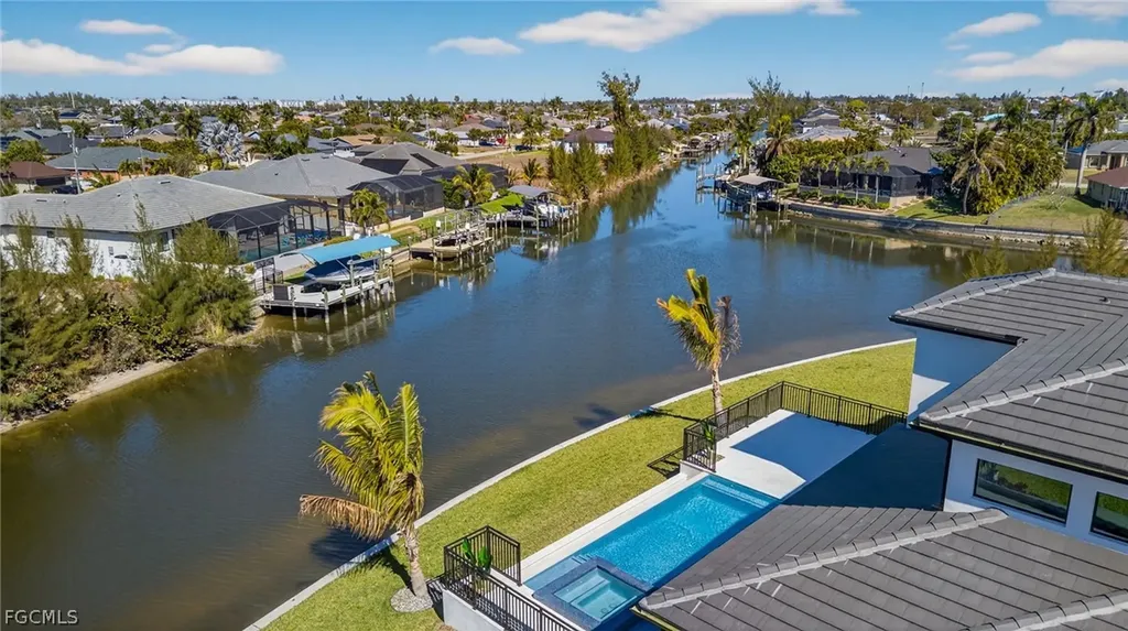 2822 SW 17th Avenue Cape Coral FL 33914