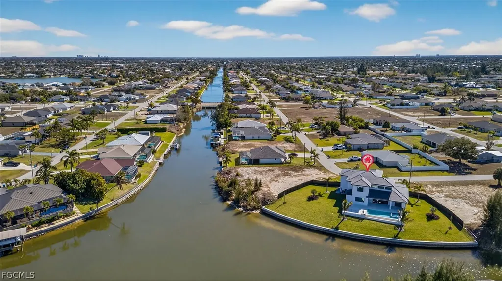 2822 SW 17th Avenue Cape Coral FL 33914