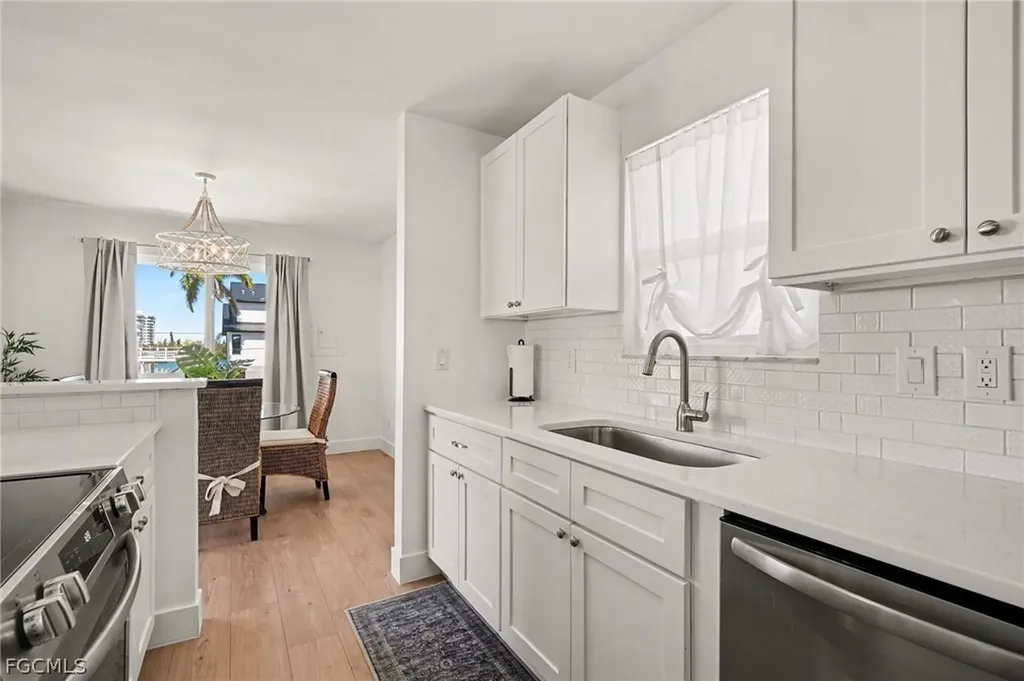 942 Prescott Street Fort Myers Beach FL 33931