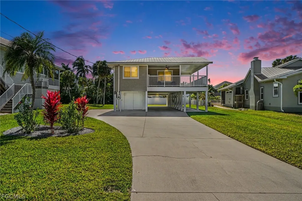 942 Prescott Street Fort Myers Beach FL 33931