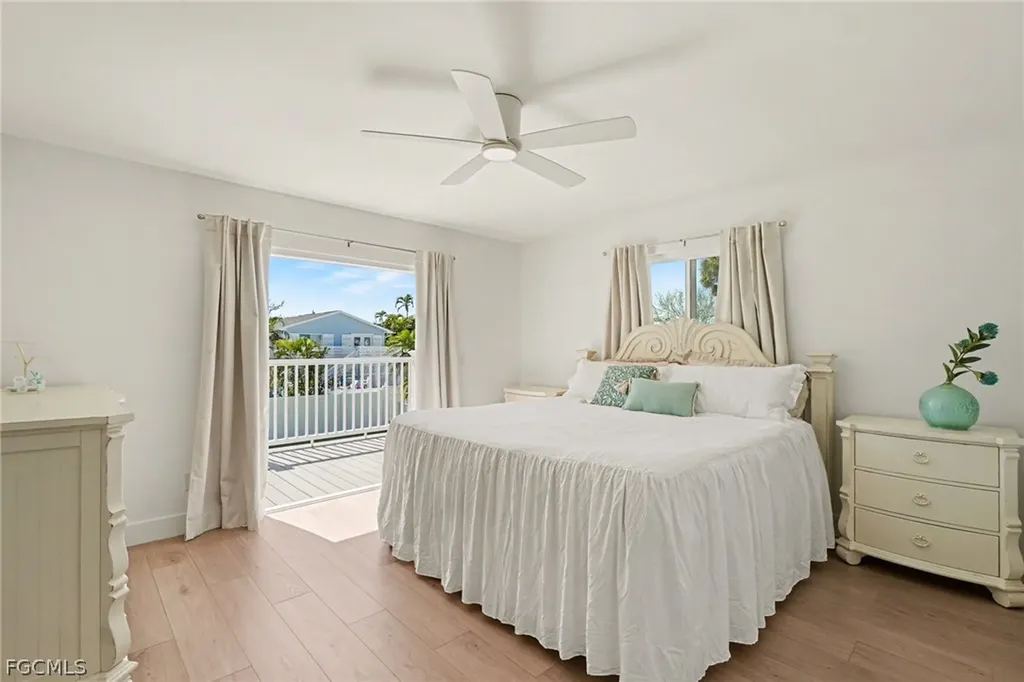 942 Prescott Street Fort Myers Beach FL 33931