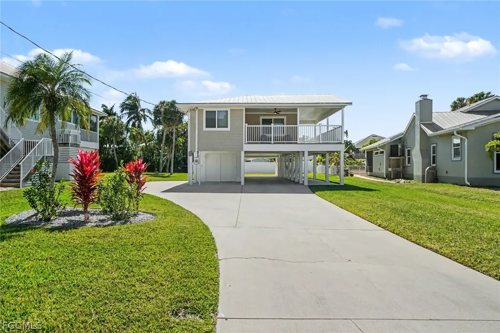 942 Prescott Street Fort Myers Beach FL 33931