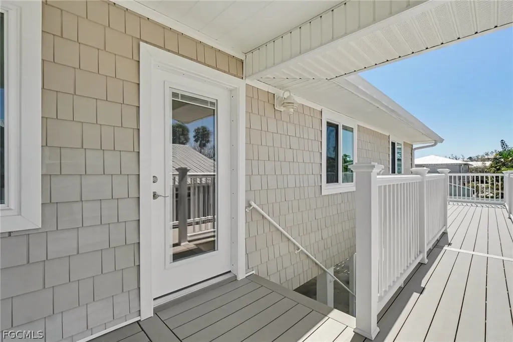 942 Prescott Street Fort Myers Beach FL 33931