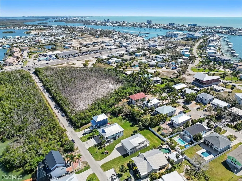 942 Prescott Street Fort Myers Beach FL 33931