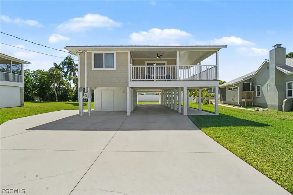 942 Prescott Street Fort Myers Beach FL 33931